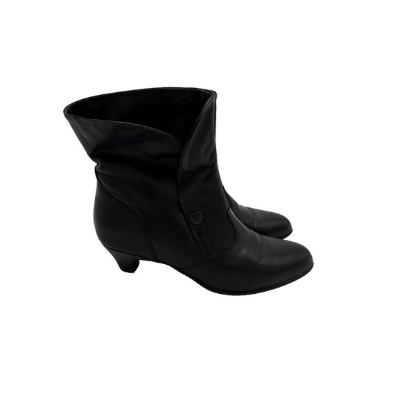 YOU by crocs black ankle boot leather size 7.5 italian made kitten heel Witch - Picture 7 of 16